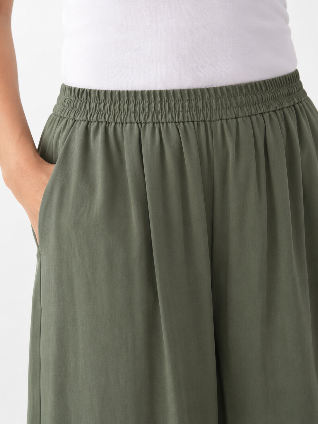 Elara Cotton Wide-Leg Capri Pants